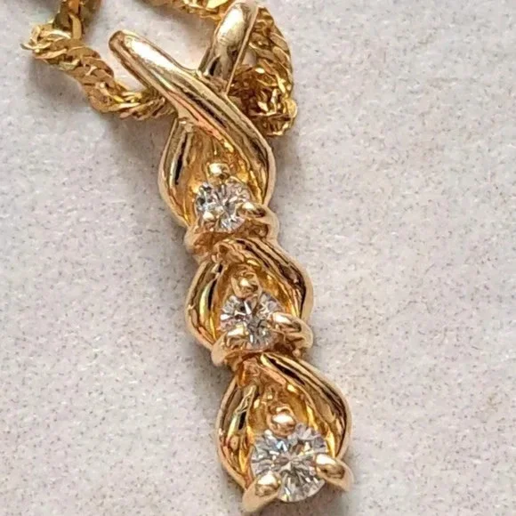 14K Gold Diamond Drop Pendant & Chain - Picture 3 of 11